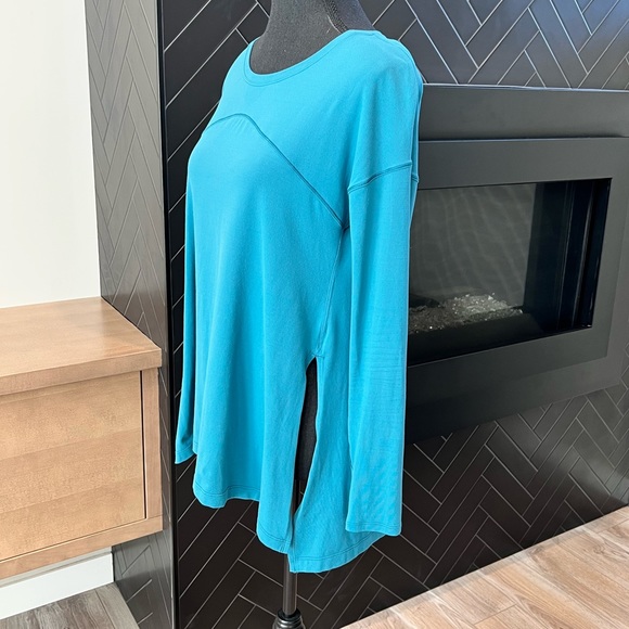 Lululemon/ EUC Long sleeve top Sz 6 - Picture 4 of 4